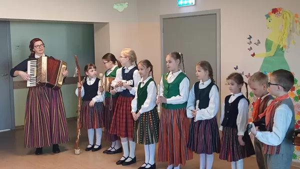 Mātes dienai veltīts pasākums pansijā "Mūsmājas "Dižkoks""